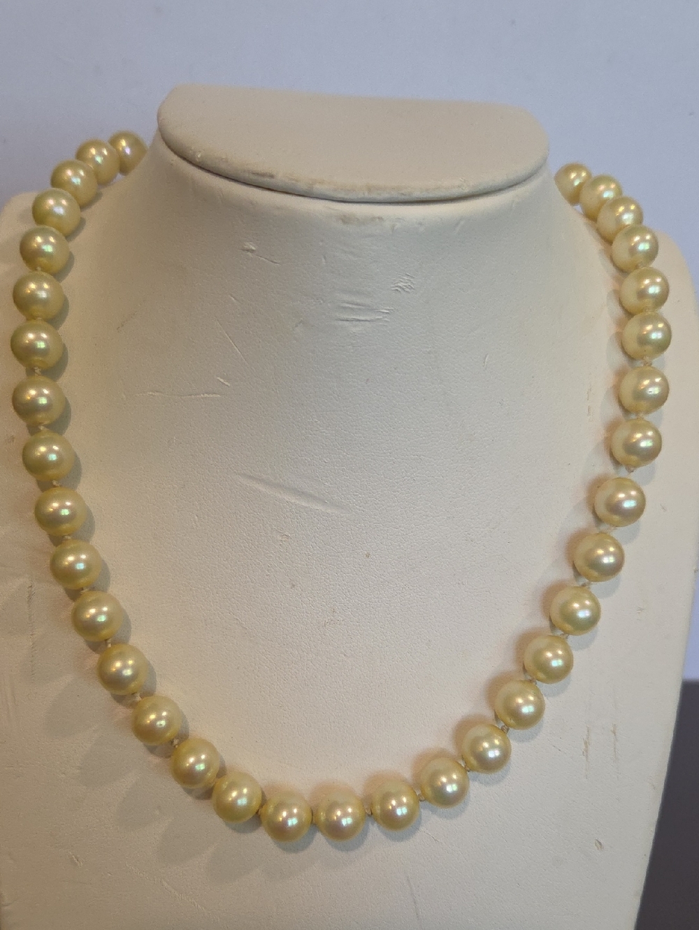 Vintage Cinee Classic Faux Knotted Pearl Necklace - Elegant Women’s Jewelry 15"